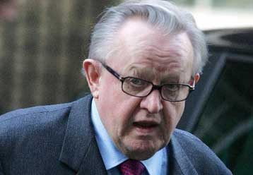 Για επιβεβλημένη λύση στο καθεστώς του Κοσόβου …προετοιμάζει ο Αχτισάαρι