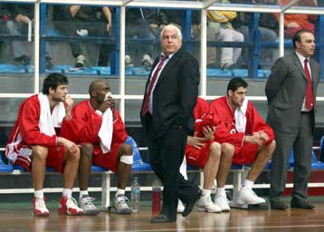 Στο καλό πρόσωπο του Ολυμπιακού ποντάρουν Γκέρσον και Μπουρούσης