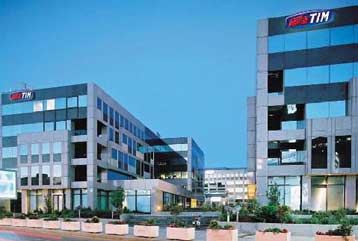 Έκλεισε η συμφωνία εξαγοράς της ΤΙΜ από τον Αιγύπτιο επιχειρηματία Νακίμπ Σαουίρις