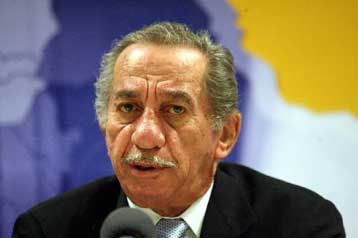 Δεν είναι αρνητικές οι θέσεις των Αμερικανών για τα πετρέλαια, εκτιμά ο Παπαδόπουλος