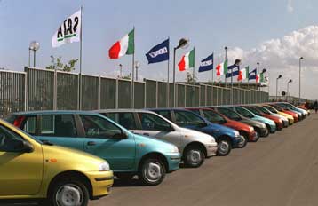 Μέτρα για τη μείωση της ρύπανσης από τα αυτοκίνητα προωθεί η Κομισιόν