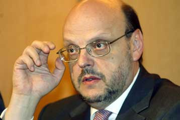 Πολλή φασαρία για τίποτα, λέει η κυβέρνηση για τις αναφορές του ΠΑΣΟΚ στον Αρειο Πάγο