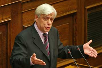 Χωρίς ρητή αναφορά σε καταστολή απεργιών η νέα ρύθμιση για την πολιτική επιστράτευση