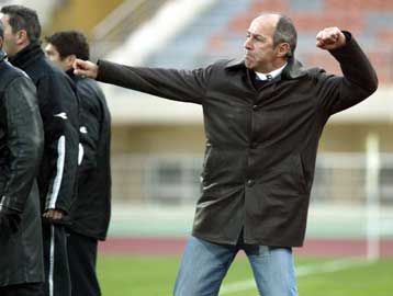 Ίσως κάνουμε την έκπληξη κόντρα στον Παναθηναϊκό, λέει ο Μάουρερ