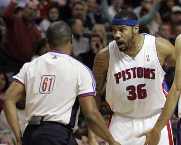 Έκτη διαδοχική νίκη των Πίστονς κόντρα στους Ράπτορς