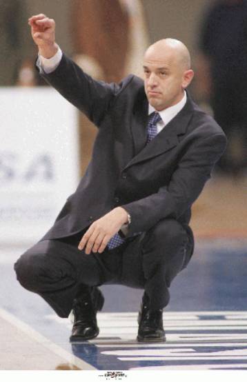 Ο Ρούσο επικρατέστερος διάδοχος του Κακιούση στο Μαρούσι