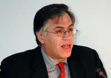 «Δύσκολο» θα είναι το φετινό καλοκαίρι για τη ΔΕΗ, λέει ο Ν.Στεφάνου