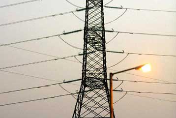 Συναγερμός στην κυβέρνηση για τη λειψυδρία και τον κίνδυνο μπλακ άουτ