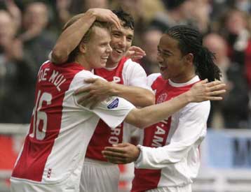 Με δύο σούπερ ντέρμπι ξεκινά η φάση των «32» του Κυπέλλου UEFA