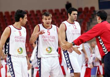 Ήττα στον πόντο και κίνδυνος αποκλεισμού για τον Πανιώνιο, έχασε και το Μαρούσι