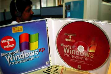 «Μπαλώματα» για 20 κενά ασφάλειας σε προϊόντα της Microsoft