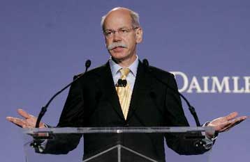 Περικοπές 13.000 θέσεων εργασίας στην Chrysler ανακοίνωσε η DaimlerChrysler