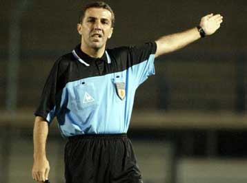 Ο Τεροβίτσας σφυρίζει στο κυριακάτικο ντέρμπι ΑΕΚ-Παναθηναϊκού