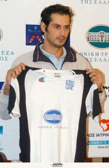 Ο Νίκος Ρουμελιώτης αρνείται ότι ζήτησε την απομάκρυνση του Χαριτωνίδη από την εθνική