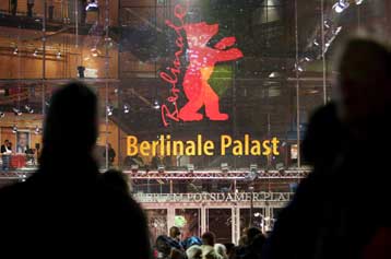 Με την προβολή του «300» για τη Μάχη των Θερμοπυλών συνεχίστηκε η Μπερλινάλε