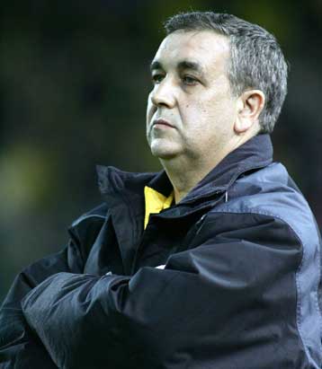 Χοσέ Λουίς ετοιμάζει ο Κίκε Ερνάντεθ για την ενδεκάδα του Αρη