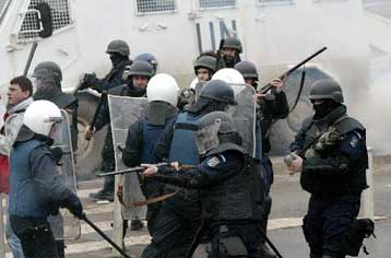 «Δεν υπάρχει εναλλακτική πρόταση» λέει το ΝΑΤΟ στη Σερβία για το Κόσοβο