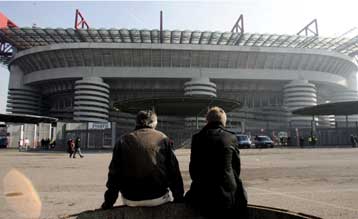 Κανονικά στο «Μεάτσα» οι αγώνες Ίντερ και Μίλαν για το Champions League