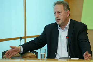 Ανακοινώθηκαν οι αποφάσεις για την ανασυγκρότηση της νεολαίας του ΠΑΣΟΚ