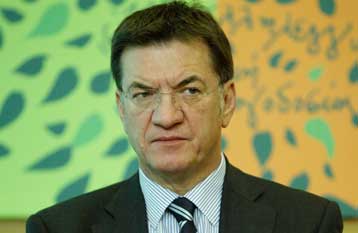 Μεθοδεύσεις στην ΕΘΕΛ και «φίμωση» συνδικαλιστή καταγγέλλουν ΠΑΣΟΚ και ΓΣΕΕ