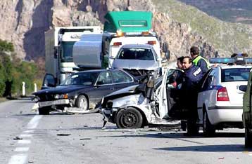 Επτά ελληνικές περιοχές στην ευρωπαϊκή δεκάδα με τα περισσότερα θύματα τροχαίων