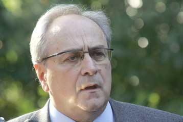 Πρωτοβουλίες για «ανασύνθεση του προοδευτικού χώρου» αναγγέλλει ο Ν.Κωνσταντόπουλος