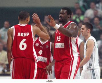 Πριμ 10.000 ευρώ έκαστος θα μοιραστούν οι παίκτες του Ολυμπιακού