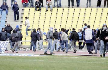 Φυγαδεύτηκε ο Σπανουδάκης από το «Καυτανζόγλειο», τον κυνηγούσαν οπαδοί