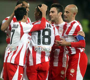 Δεν πιέσθηκε αλλά ξέμεινε από… επιθετικούς ο Ολυμπιακός στο 4-1 επί του Ατρομήτου