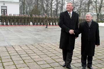 Πολωνία και Τσεχία θα δεχθούν στο έδαφός τους την αντιπυραυλική ασπίδα των ΗΠΑ
