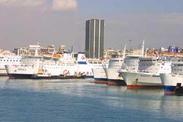 Την ολοκλήρωση του «ουρανοξύστη του Πειραιά» προωθεί η νέα δημοτική αρχή