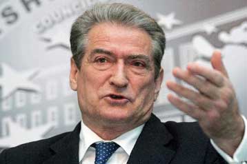 Χαμένη ευκαιρία για προσέγγιση με τη Δύση οι δημοτικές εκλογές στην Αλβανία