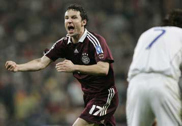 Την τιμωρία του Φαν Μπόμελ ζητά από την UEFA η Ρεάλ Μαδρίτης