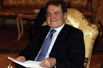 Παραιτήθηκε η κυβέρνηση Πρόντι έπειτα από βαρύτατη ήττα στη Γερουσία