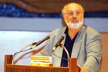 Επιτροπή του ΥΠΕΠΘ απαγόρευσε σε μαθητές να παρακολουθήσουν θεατρική παράσταση