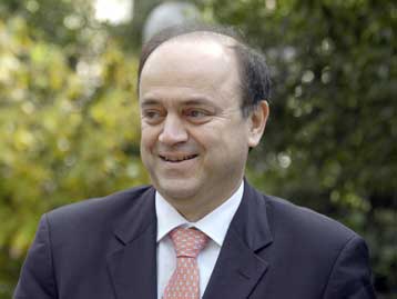 Για κατώτατη εθνική σύνταξη από το 2008 μίλησε ο Σάββας Τσιτουρίδης