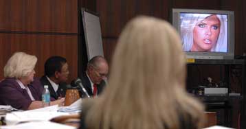 Ο κηδεμόνας της κόρης της θα αποφασίσει τον τόπο ταφής της Αν Νικόλ Σμιθ