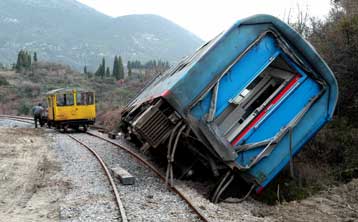 Εκτροχιασμός εμπορικής αμαξοστοιχίας που μετέφερε άρματα στην Ξάνθη