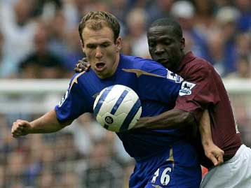 Τσέλσι και Αρσεναλ διεκδικούν το τρόπαιο του League Cup