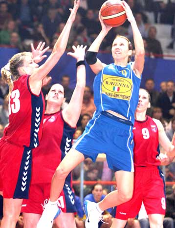 Αυλαία στο φάιναλ φορ του Κυπέλλου Ελλάδας γυναικών στο Βόλο