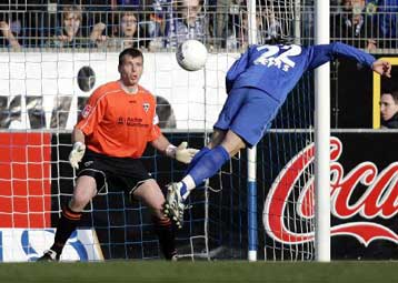 Σκόραρε και πάλι ο Γκέκας, επιστροφή στις νίκες για τη Μπάγερν