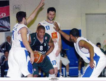 Χωρίς να… ιδρώσει ο Παναθηναϊκός πέρασε με 90-62 από το Αιγάλεω