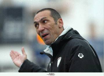 «Λαϊκό δικαστήριο» στην Τούμπα-Τραγική η άμυνά μας, παραδέχεται ο Παράσχος