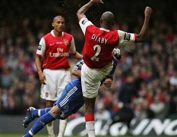 Η Τσέλσι κατέκτησε το League Cup αλλά τρόμαξε με τον τραυματισμό του Τζον Τέρι