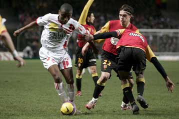 Αφησε βαθμούς η Λανς, οδυνηρή ήττα της Παρί Σεν Ζερμέν