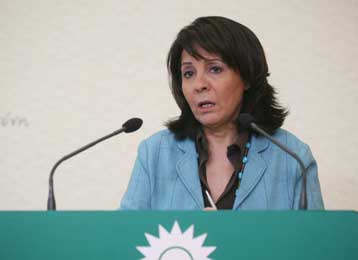 Διευκρινίσεις για προμήθειες και διαχείριση αποθεματικών του ΙΚΑ ζητά το ΠΑΣΟΚ