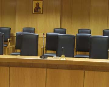 Ασκηση ποινικής δίωξης κατά ιατροδικαστών και στελέχους του υπουργείου Δικαιοσύνης