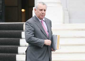 Το ν/σ για την πάταξη της διαφθοράς στον ιδιωτικό τομέα παρουσιάζει η κυβέρνηση