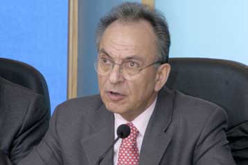 Είναι μια δύσκολη χρονιά, παραδέχεται ο Δ.Σιούφας για τα ενεργειακά αποθέματα