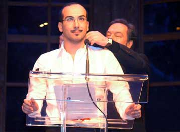 Την …παρτενέρ τους αποκτούν τα θεατρικά βραβεία «Δημήτρης Χορν»